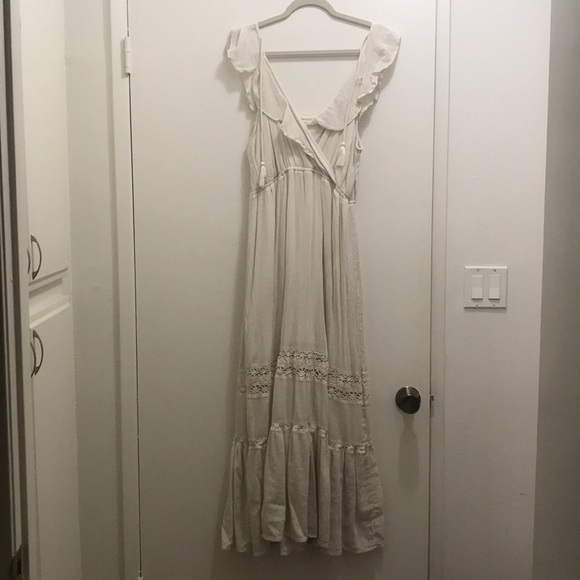 Cream peasant maxi dress - Picture 2 of 2